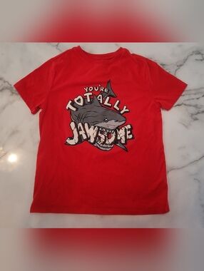 Cat & Jack Red Shark Graphic Tee - You're Totally Jawesome Size 10/12